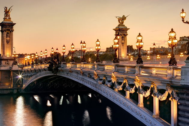 Экскурсия в Париже: Прогулка по Сене с аудиогидом